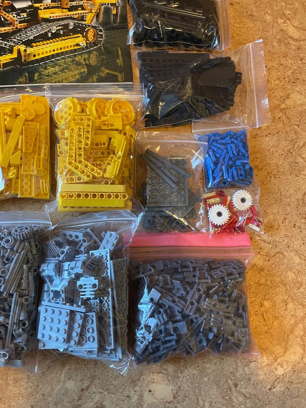 Lego Kit di costruzioni: Lego Technic 8275 Bulldozer – Usato da Airolo venduto da Bagaion99 4