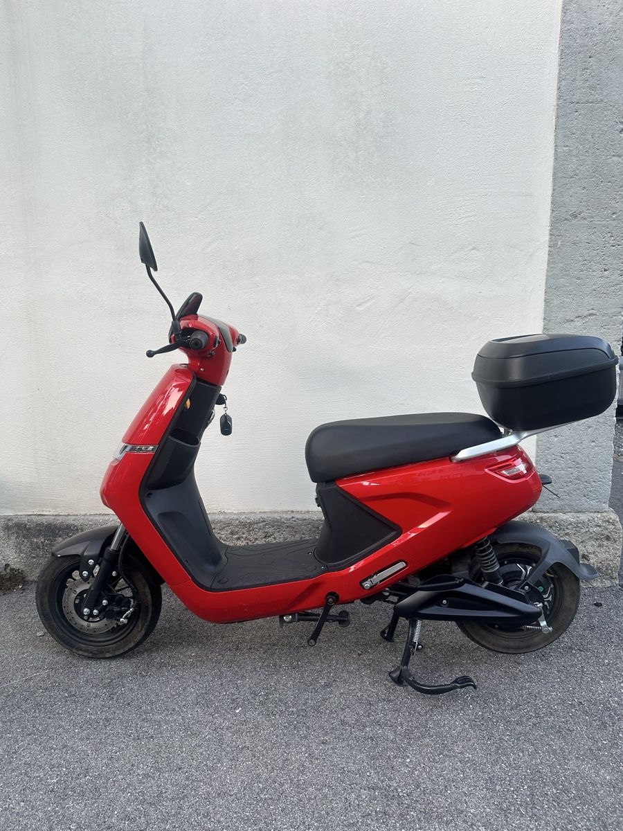 Scooter: E-Roller Luyuan 25km/h – Usato da Walperswil venduto da 1pe_2rbz