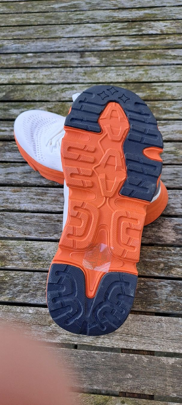 Herrenschuhe: Sneaker Damen / Herren Gr. 41 – Neu (gemäss Beschreibung) aus Buch am Irchel von -mireli- 3