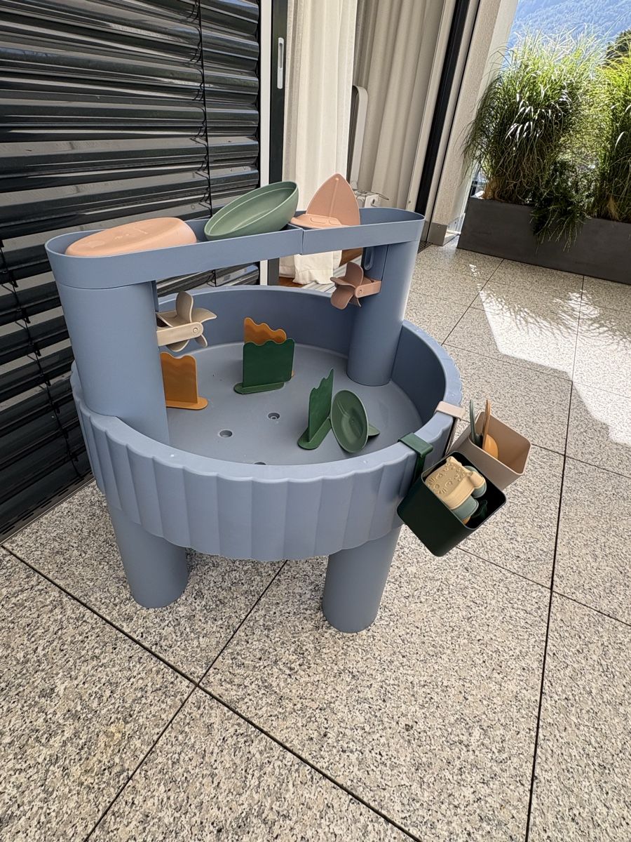 Liewood Spielzeuge: Liewood sepp Water play table  – Neu (gemäss Beschreibung) aus Siebnen von Zuzana.lat 2