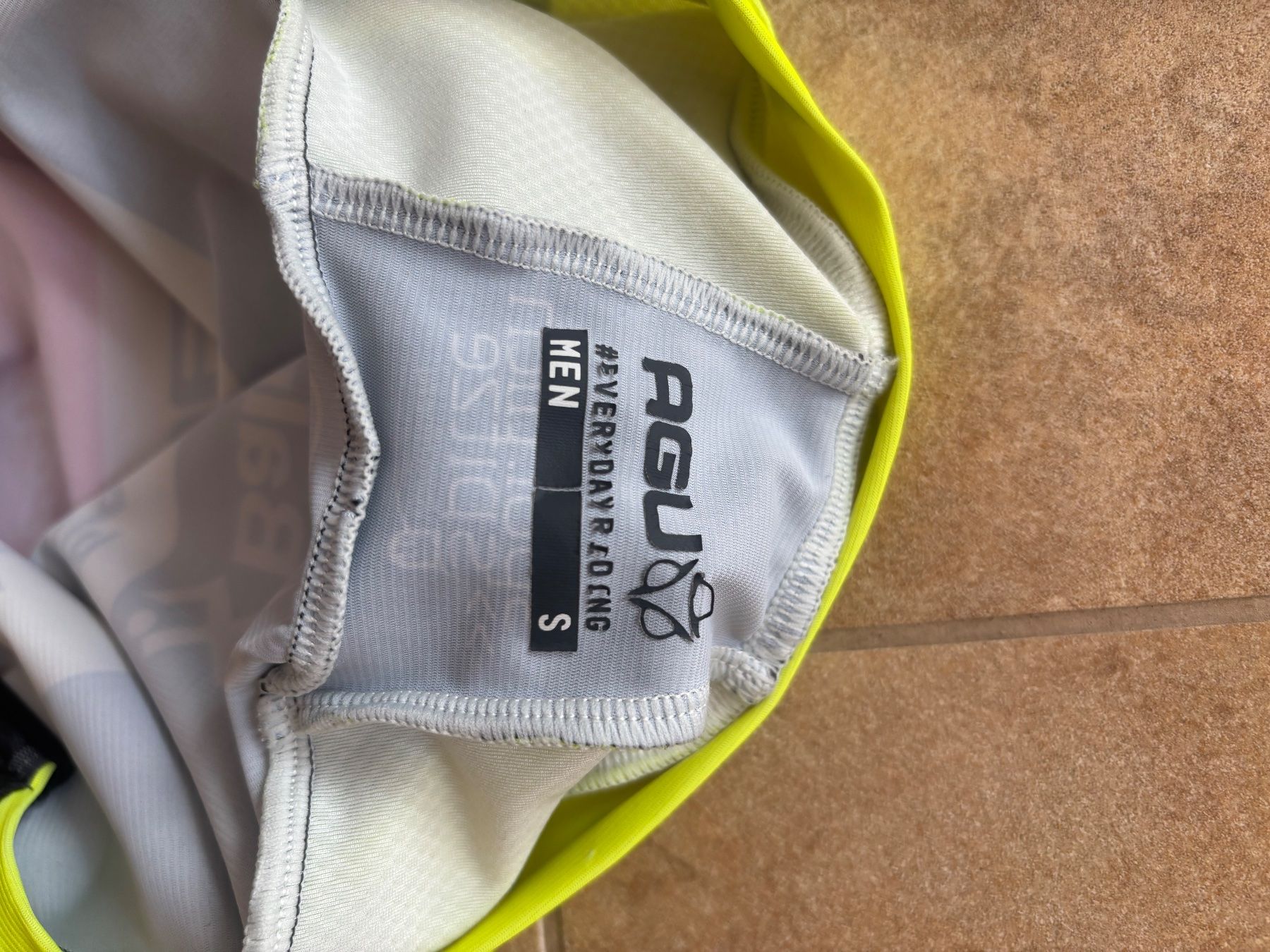Maillots de corps & Pantalons: Zeitfahranzug – D'occasion à Bauma par Savannah1 2