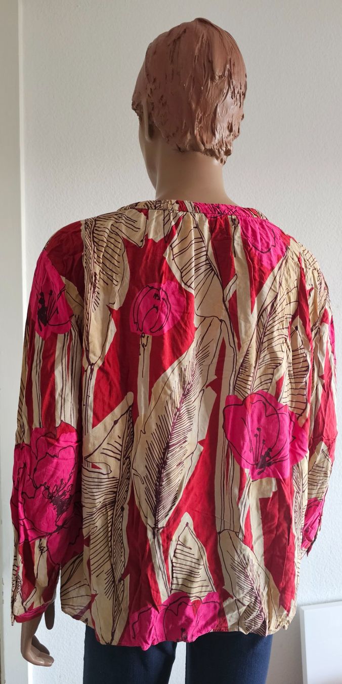 Zara Camicette: Zara Frühlingsbluse mit Blumenmuster, Grösse XL – Usato da Basel venduto da Allerlei-Basel 1