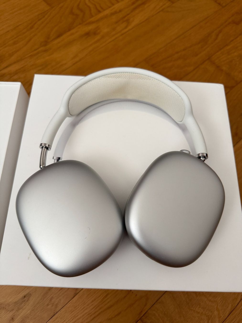 Apple Cuffie: Apple AirPods Max Silver – Usato da Reichenburg venduto da Sternschnuppa 1