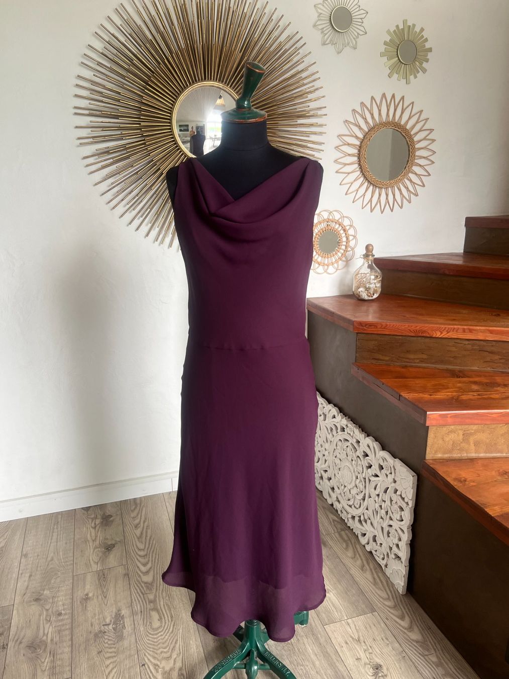 H&M Robes: Délicate robe PRUNE M – D'occasion à Seiry par vanille08 6