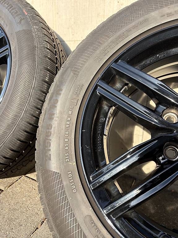 Continental Pneumatici & Ruote complete: Felgen und Winterreifen – Usato da Fehraltorf venduto da sel_p79b 1