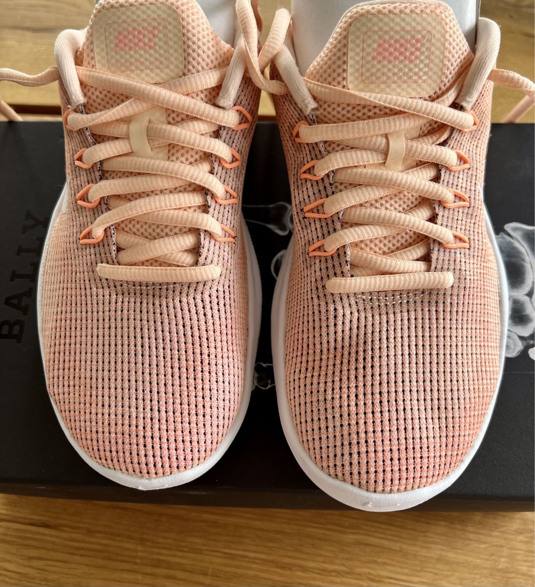 Nike Schuhe für Mädchen: Nike Flex RN 2018 Laufschuhe, Grösse 36.5 – Gebraucht aus Hölstein von ChevalBlanc 4