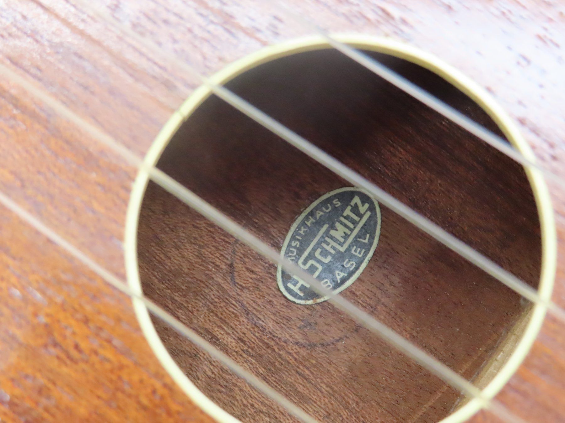 Strumenti musicali: Sopran Ukulele mit Etui – Usato da Reinach BL venduto da WBZ-Flohmarkt 9