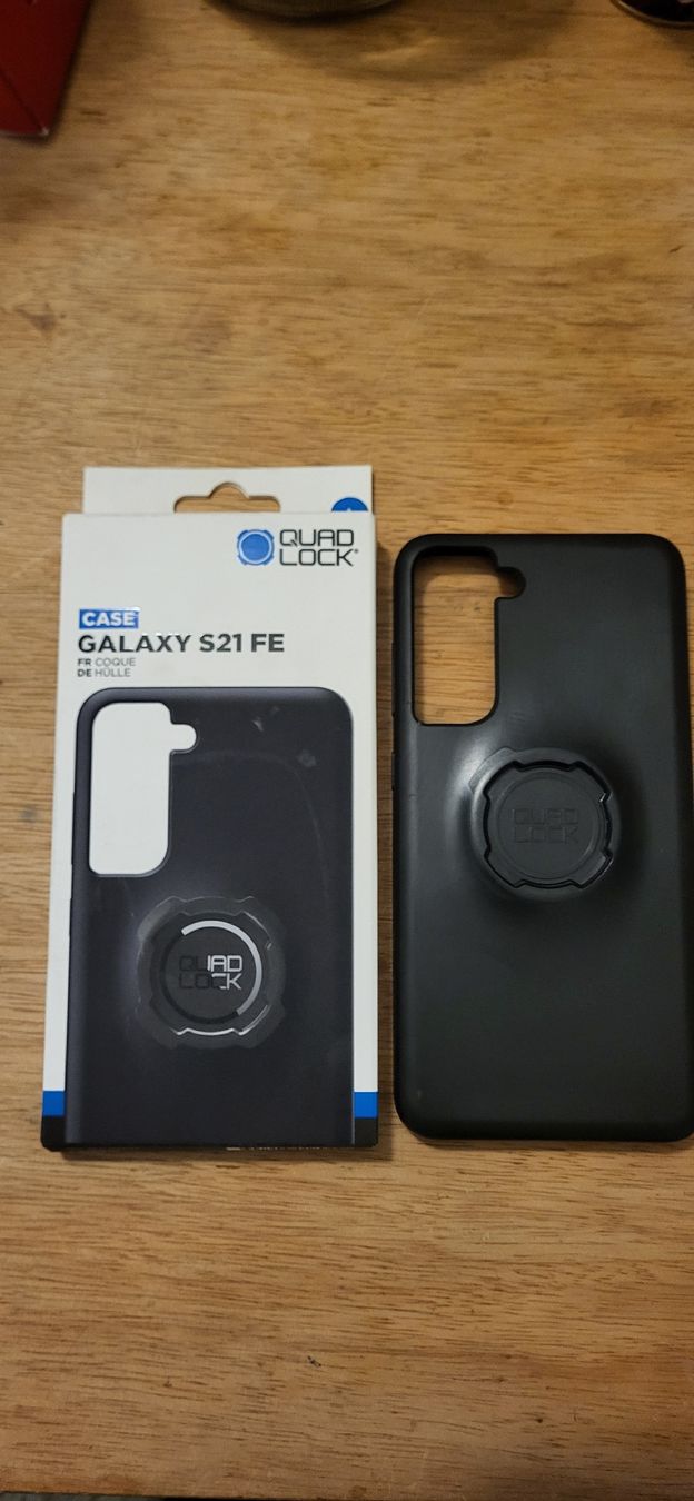 Quad Lock Cover & Protezioni schermo: Quad Lock samsung S21 FE – Usato da Le Fuet venduto da Aldo73 2