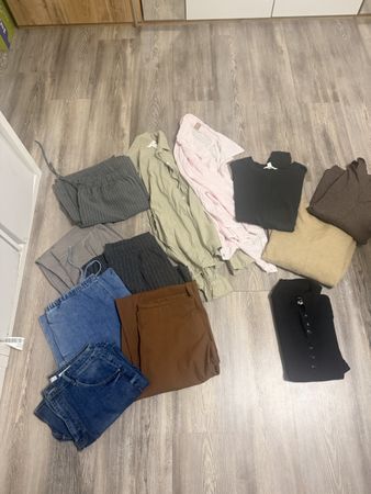 Kleiderpaket Damen Hosen Oberteile super Zustand