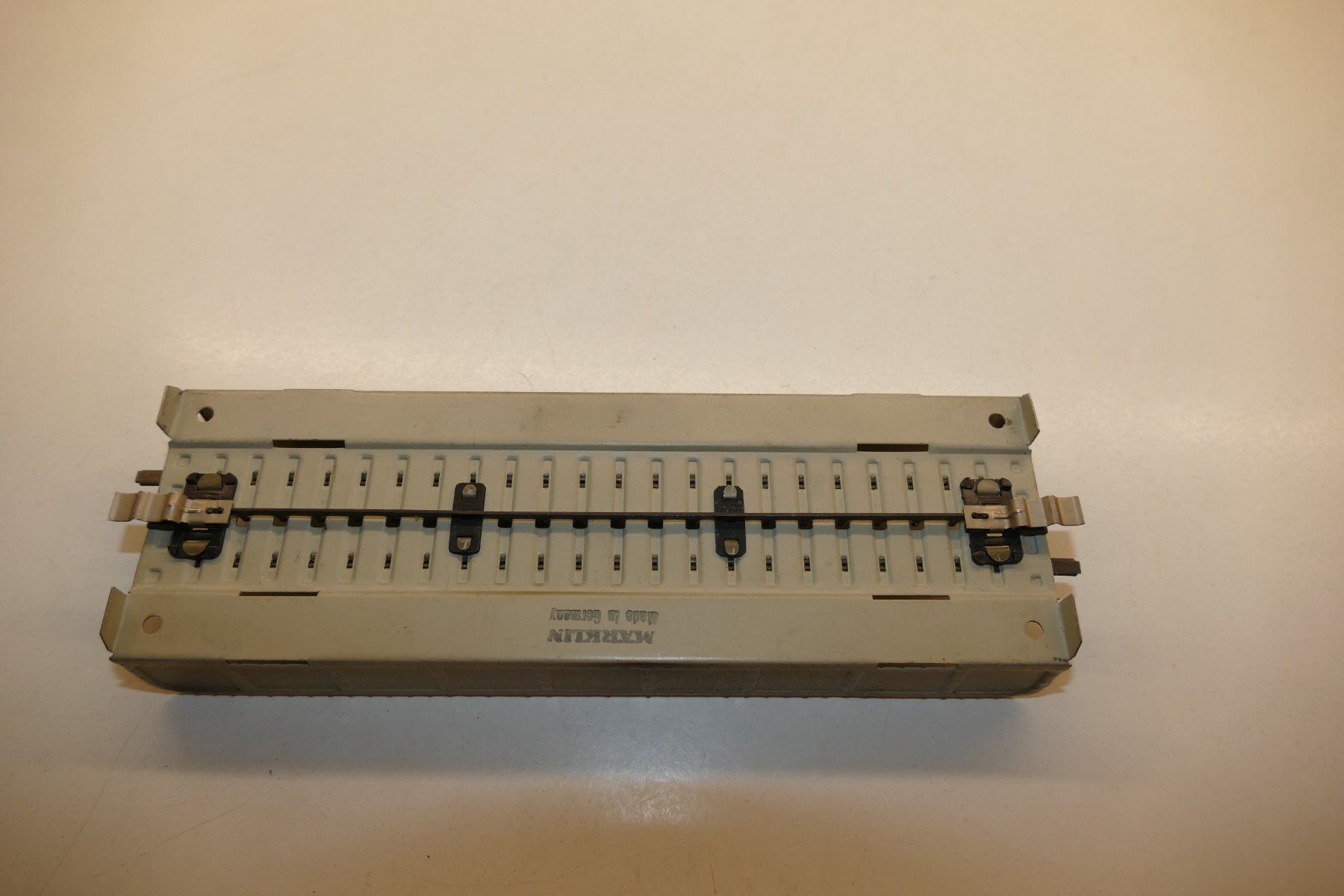 Märklin Modellini di ferrovie: Märklin H0: Vollträgerbrücke – Usato da Niederhasli venduto da rail-duerst 2