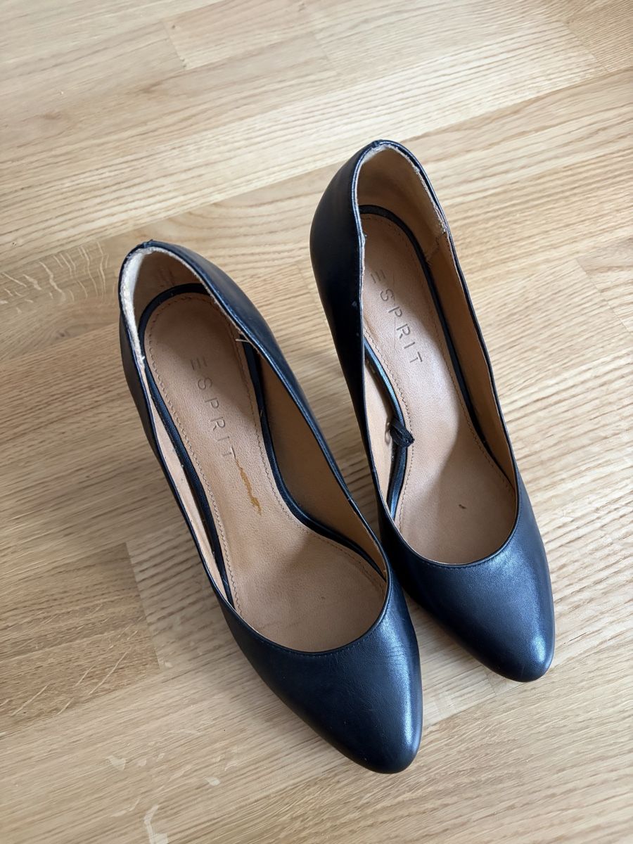 Damenschuhe: Schwarze Pumps Leder 37  – Gebraucht aus Zürich von ale_gp7t 1