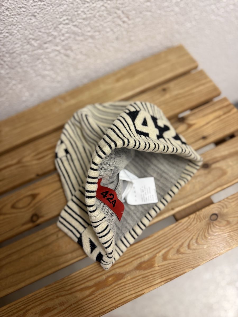 Chapeaux, bonnets & casquettes: 424 Mütze – D'occasion à Biel/Bienne par lichterhoh 2