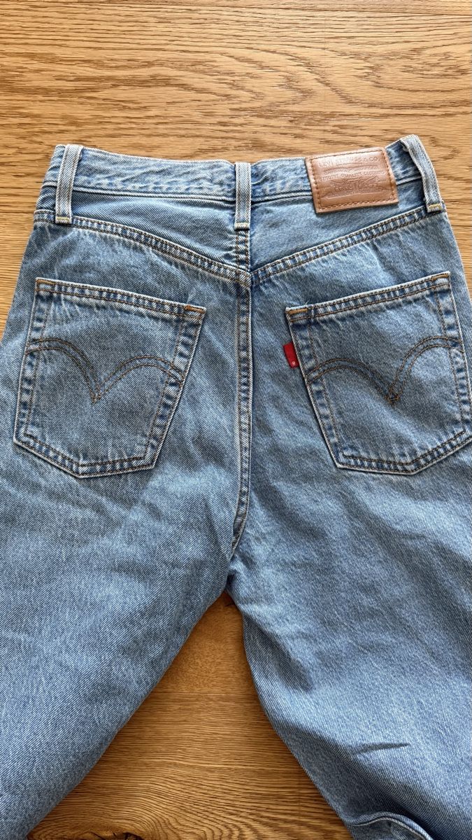 Levi's Jeans: LEVI'S RIBCAGE STRAIGHT ANKLE JEANS 23 – Usato da Boswil venduto da hey.itsme 3