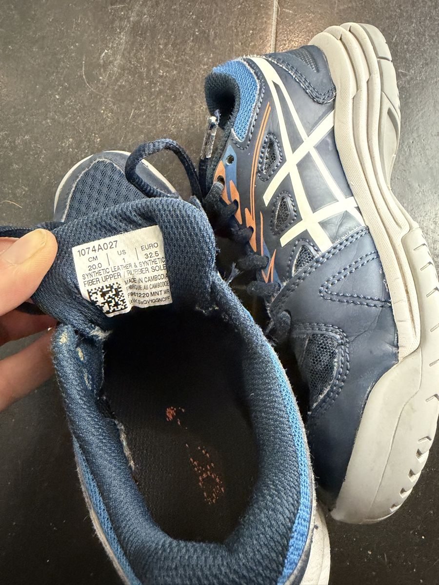 Asics Schuhe für Jungen: Asics Gr. 32,5 – Gebraucht aus Basel von Vaiva1 2