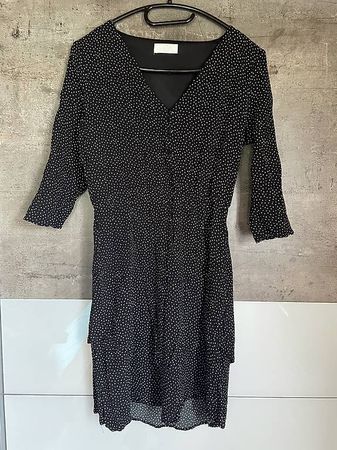 Verspieltes Kleid, Grösse 36