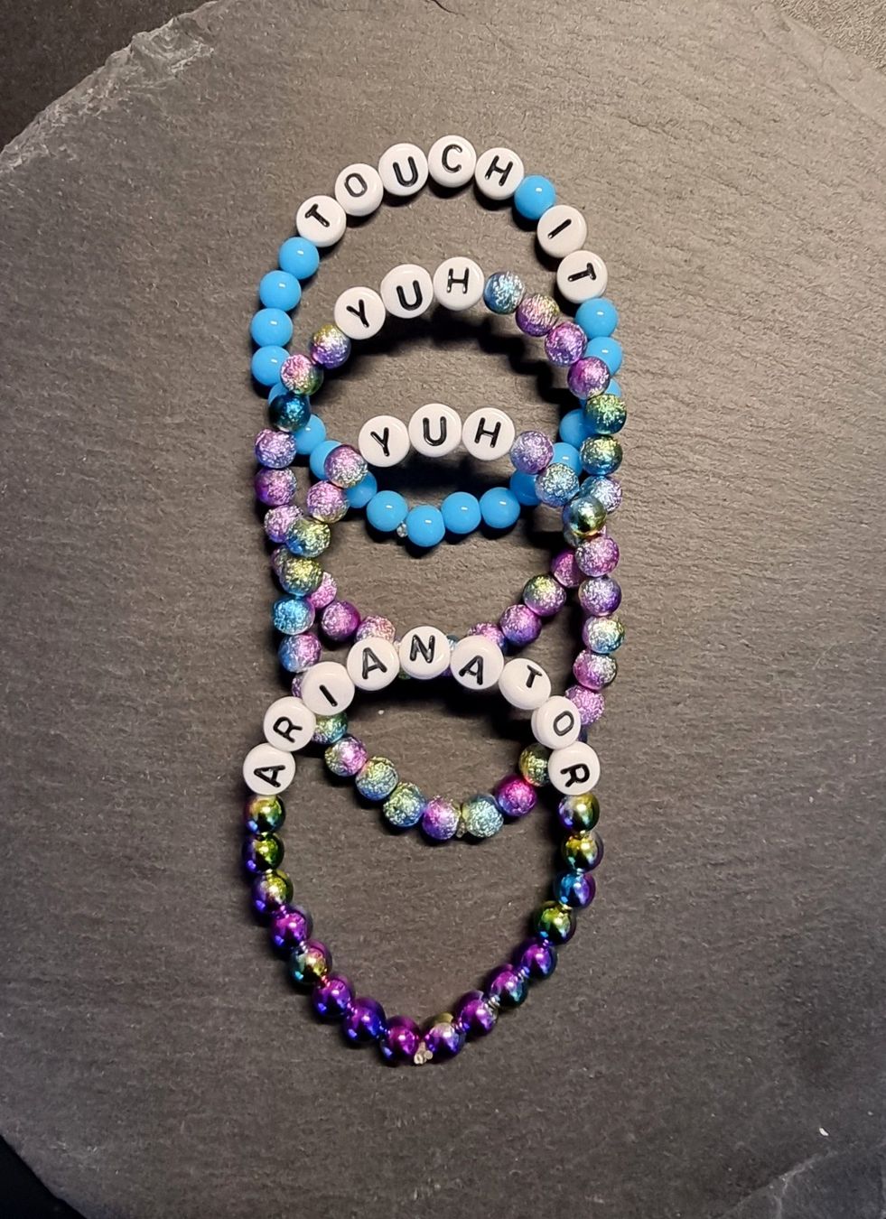 Sonstiger Schmuck: Ensemble de bracelets Ariana Grande Arianator – Neu (gemäss Beschreibung) aus Veyrier von Leilazizou