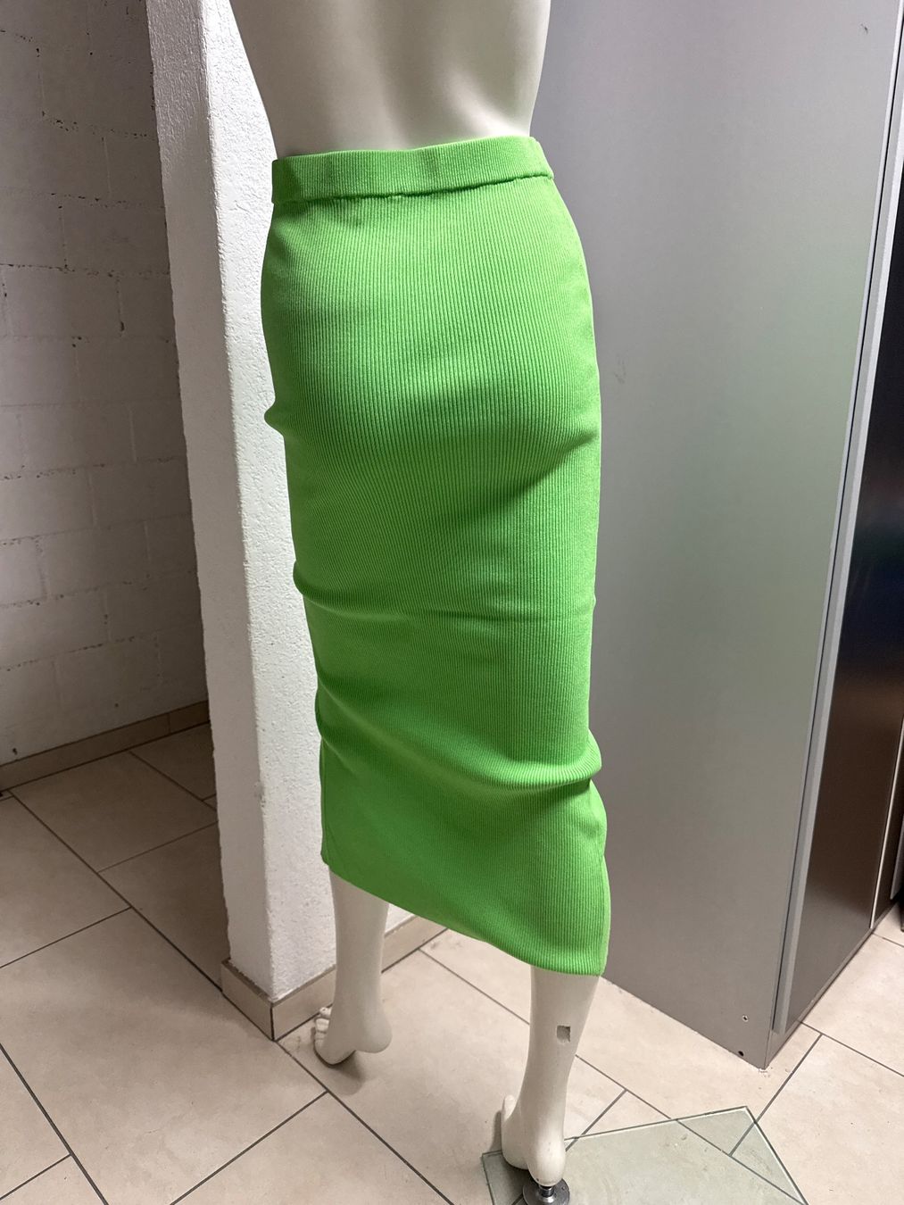 Zara Gonne: ROCK ZARA gr S – Usato da Birr venduto da WalkyriaM 1