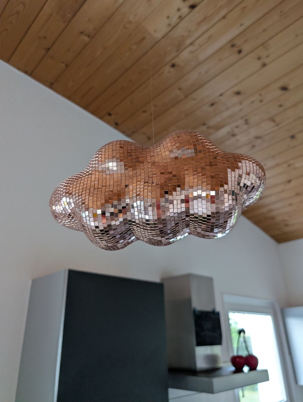 Alle Dekorationen: Boule disco nuage rose décorative – Gebraucht aus Echallens von Naia21111111111 2