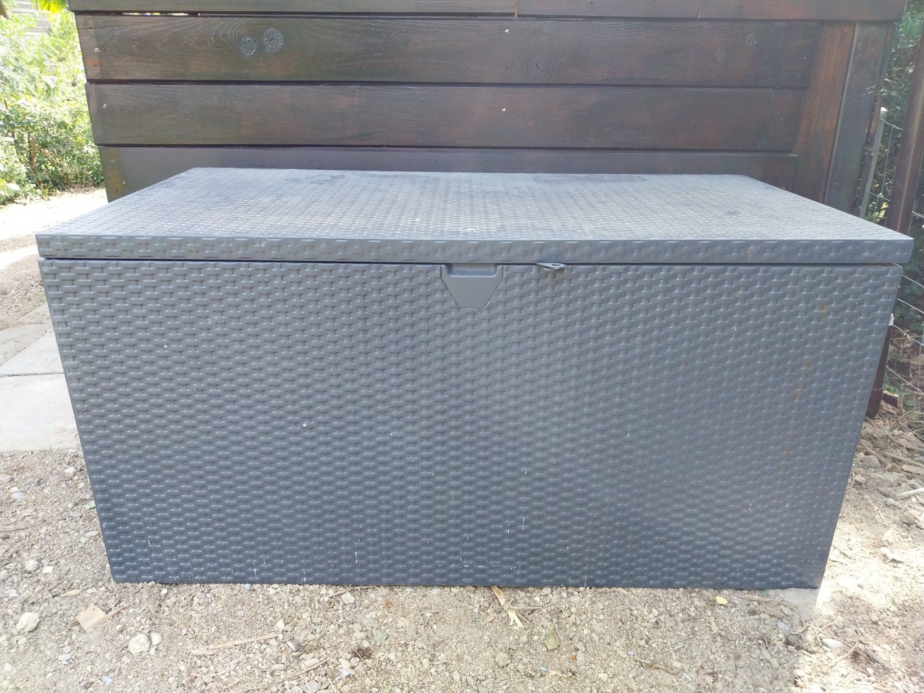 Box contenitori: Box rangement jardin en métal – Usato da Vessy venduto da antje.schmittmartin 1