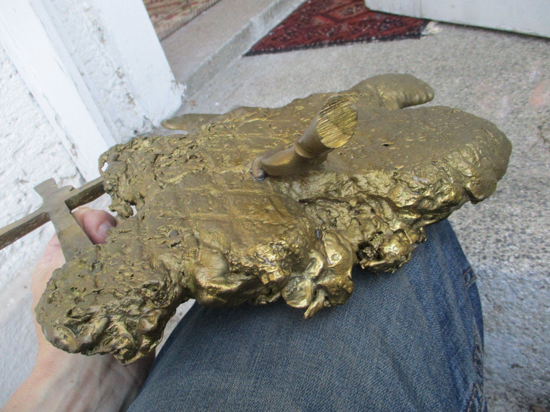 Sculture & Statue: Kruzifix-Skulptur Kunst-Objekt Messing / Bronze A. WIDER? – Usato da Windisch venduto da Autogrammo 4
