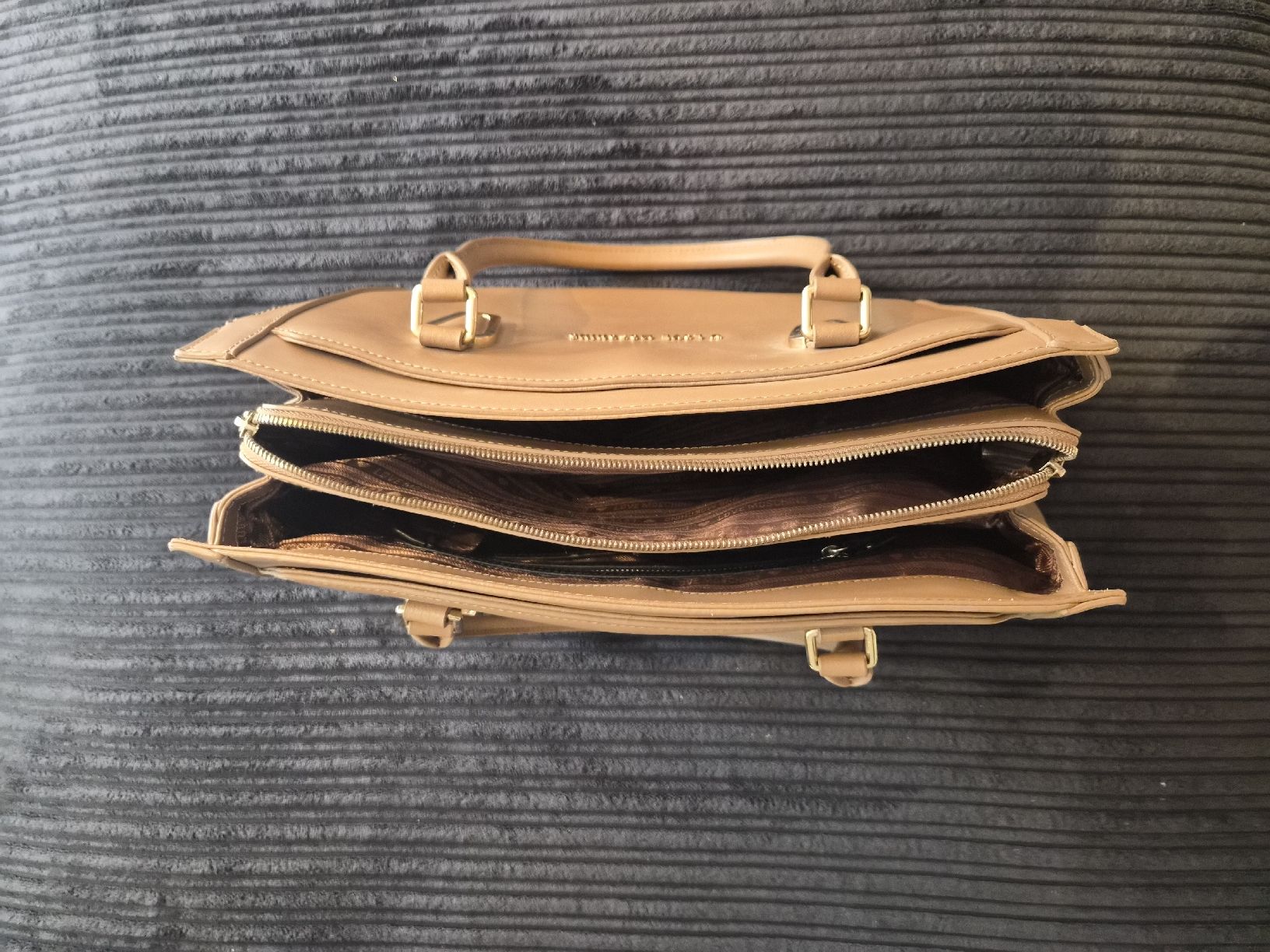 Moschino Borse da donna: Love Moschino Handtasche – Nuovo (secondo la descrizione) da Volketswil venduto da SecondHanderia 3