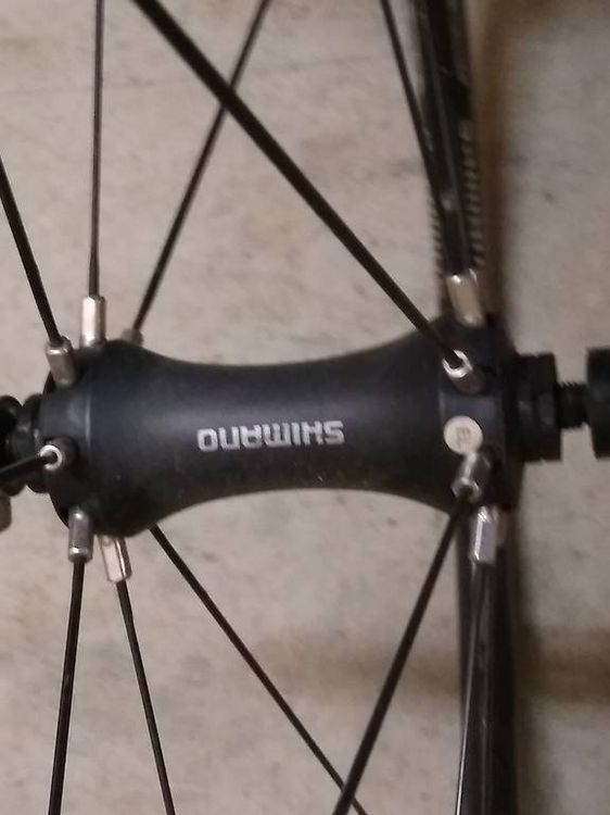 Shimano Pneus & Roues: 28 Zoll Vorderrad Ryde Fahrrad – D'occasion à Langnau i. E. par Li20 2
