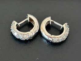 Petite boucle d’oreille créole argent et brillants