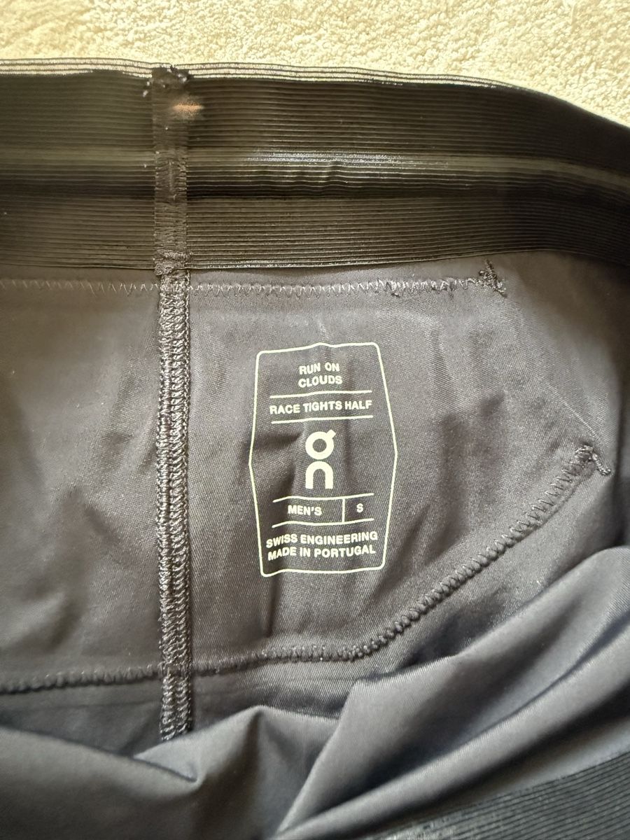 Hosen: On Race Tights (S) – Gebraucht aus Bern von Laufsport3000 3
