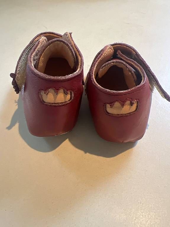 Scarpe per ragazzi: Easy Peasy Babyschuhe Leder Gr. 18/19 – Usato da Basel venduto da huser05 2