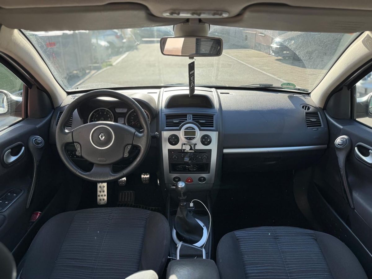 Renault Autos: Renault Mégane – D'occasion à Turbenthal par had_tf2b 4