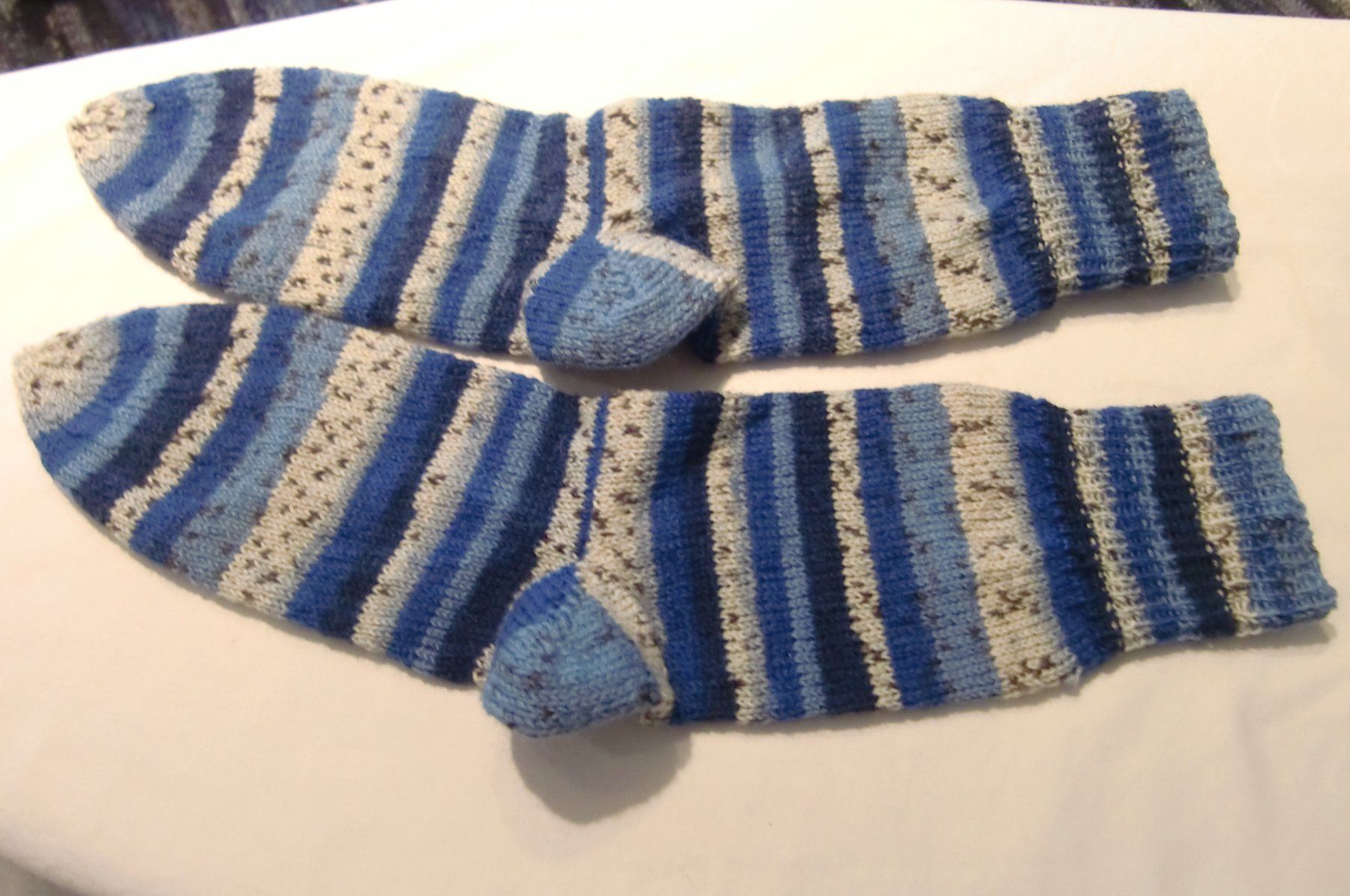 Calze: handgestrickte Socken Grösse 40/41 – Nuovo e nell'imballaggio originale da trüllikon venduto da marie2004