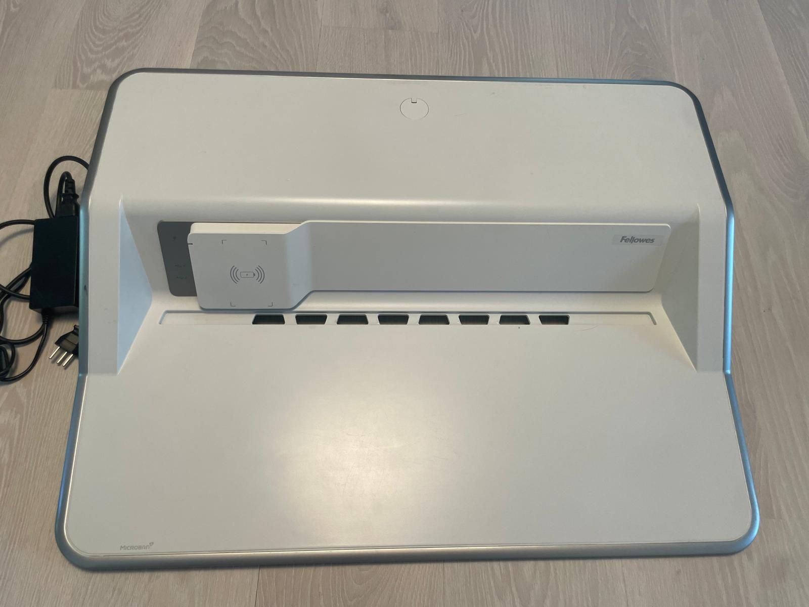 Fellowes Schreibtische: Lotus TM DX Sit-Stand Workstation – Gebraucht aus Bern von ln2