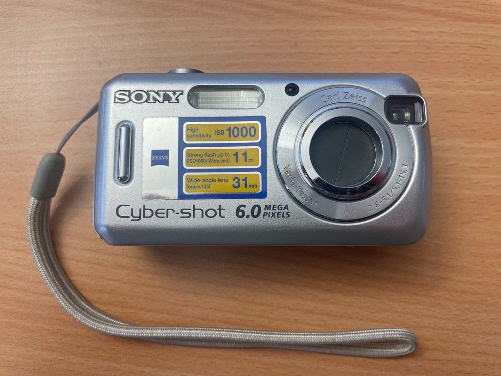 Sony Appareil photo: Sony Digitalkamera – D'occasion à Dübendorf par Boomerang64