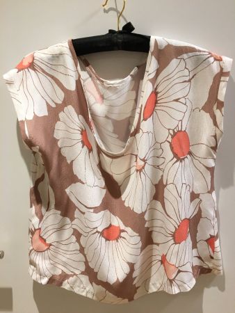 Damen Bluse /Top mit großem Dekolleté, Gr.XL-110cm