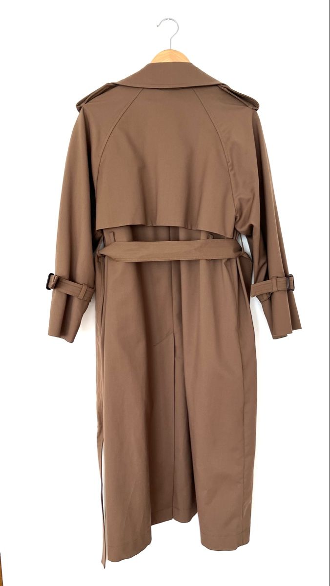 Max Mara Cappotti: Max Mara Weekend Trench Coat – Nuovo (secondo la descrizione) da Schlieren venduto da tan_5tgy 9