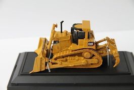 Cat D 9 T, Dozer, Märklin, 1:87, Plexiglasvitrine,Metall,neu