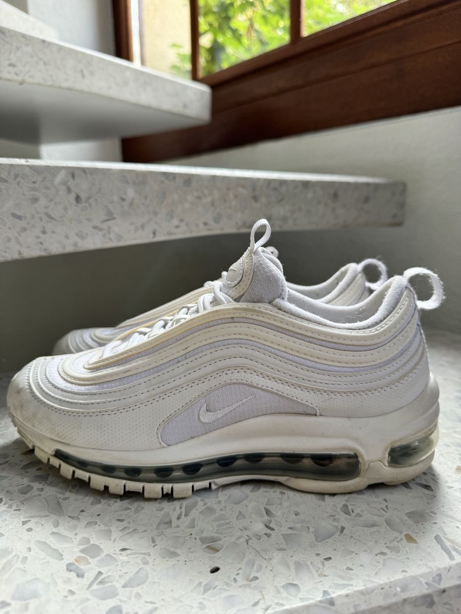 Nike Scarpe da uomo: Nike Air Max White – Usato da Bevaix venduto da Charlene18