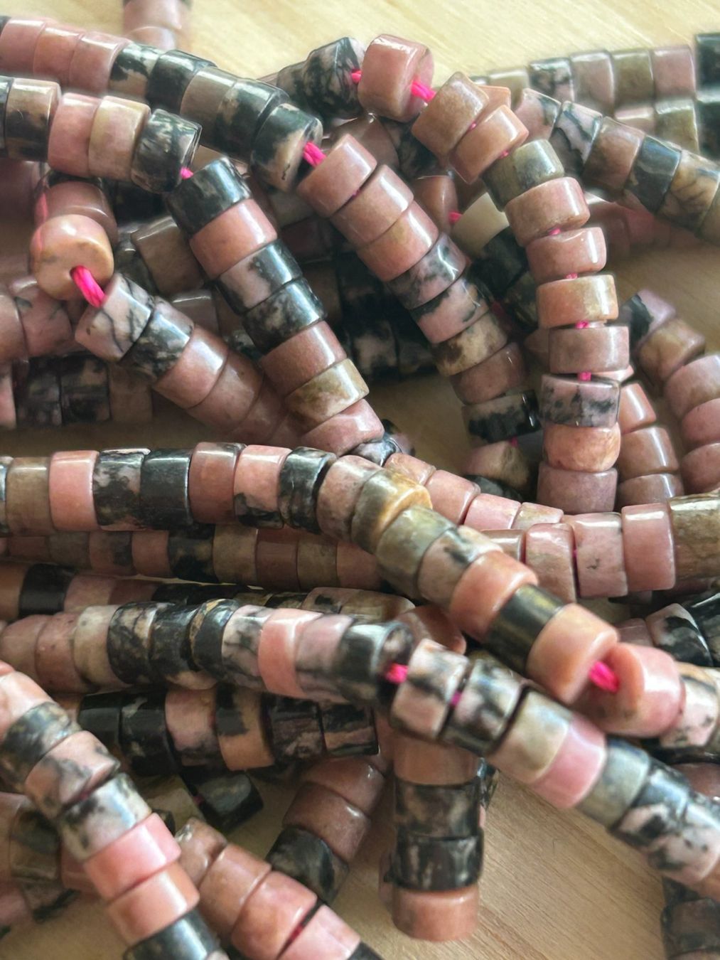 Pietre preziose: Strang echte Rhodochrosite Scheiben 2x4 mm – Nuovo e nell'imballaggio originale da Niederrohrdorf venduto da Ytobi 1