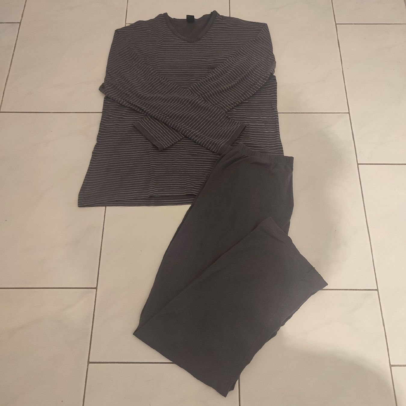 Calida Pyjamas: Calida Pyjama Langarm Gr. M  – Gebraucht aus Unterägeri von Kudu25