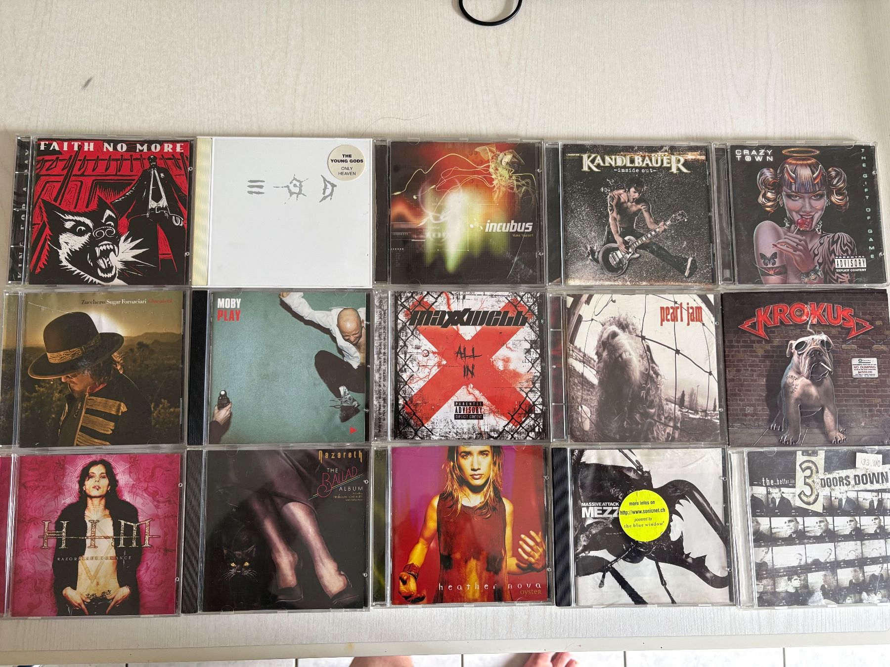 CD: 30 Rock und Hard Rock CDs – Usato da Dagmersellen venduto da Musikexperte06