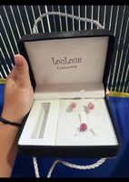 Je vends un ensemble collier et boucles d’oreilles