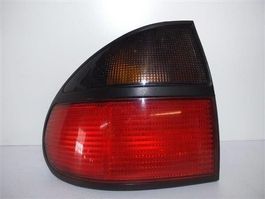 Renault Laguna  Rückleuchte  > links.