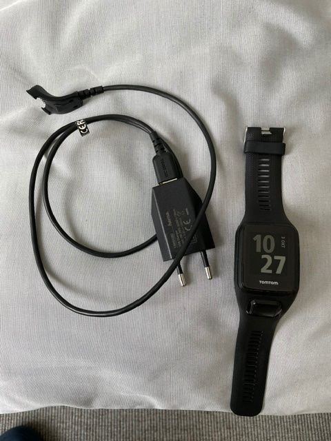 Tomtom Smartwatch: Tomtom GPS Uhr Smartwatch – Gebraucht aus Oberwil BL von sut_k99k
