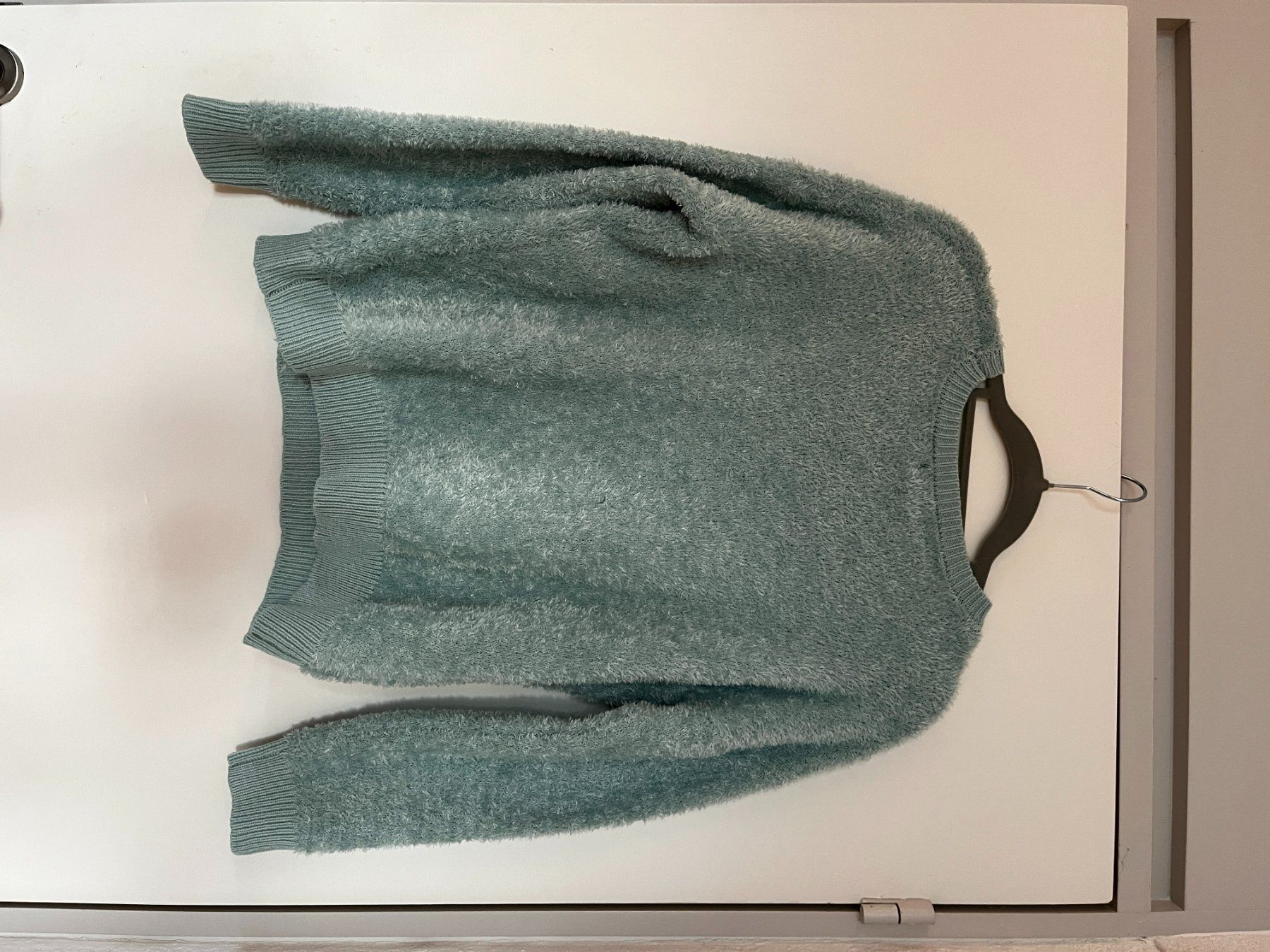 Maglioni & Felpe: Mintgrüner flauschiger Pullover – Usato da Seuzach venduto da anina.k