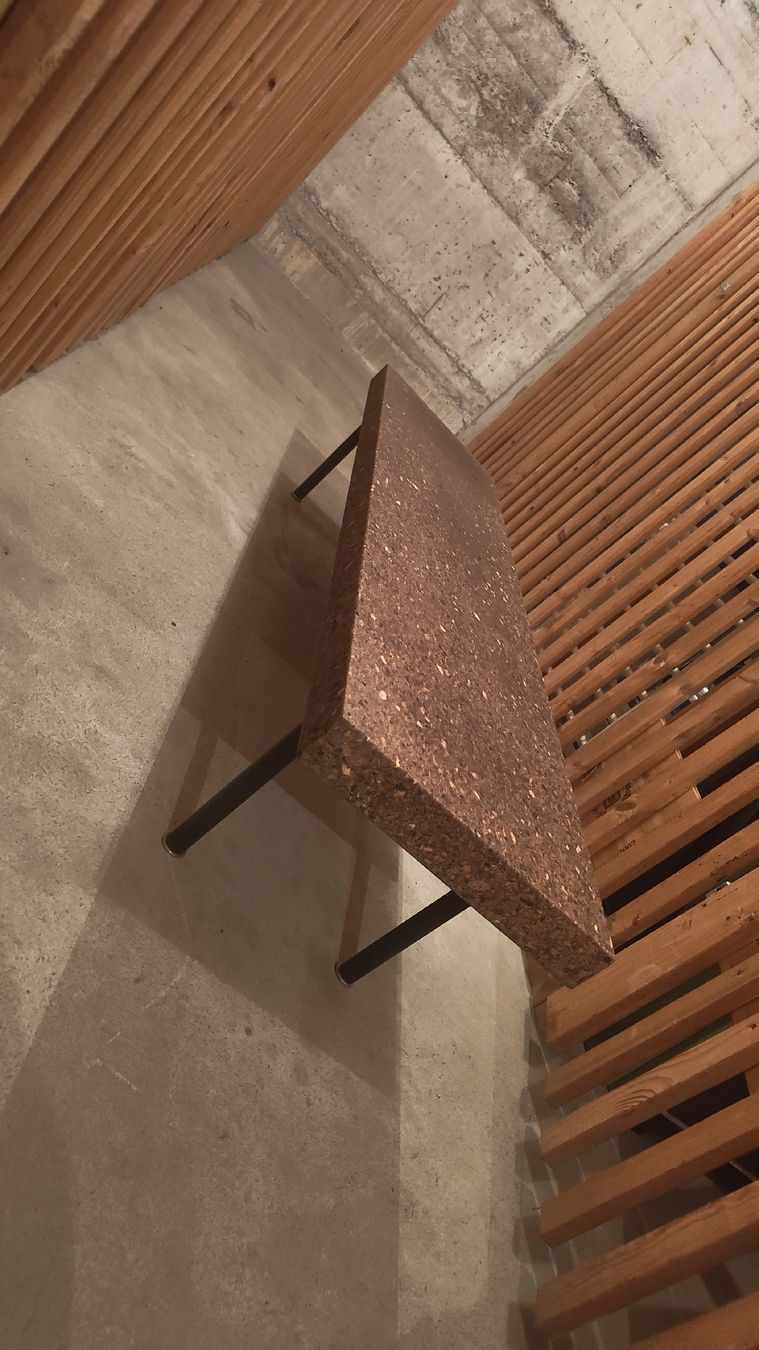Ikea Set di tavolo e panche: Ikea Hocker und Couchtisch aus Kork – Usato da Würenlos venduto da Kev_adr_Mo 3