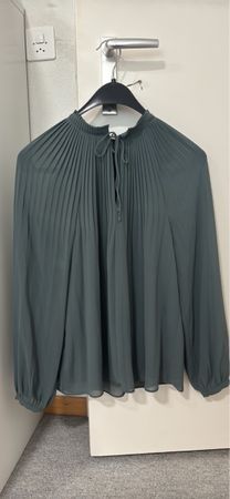 Schöne Bluse