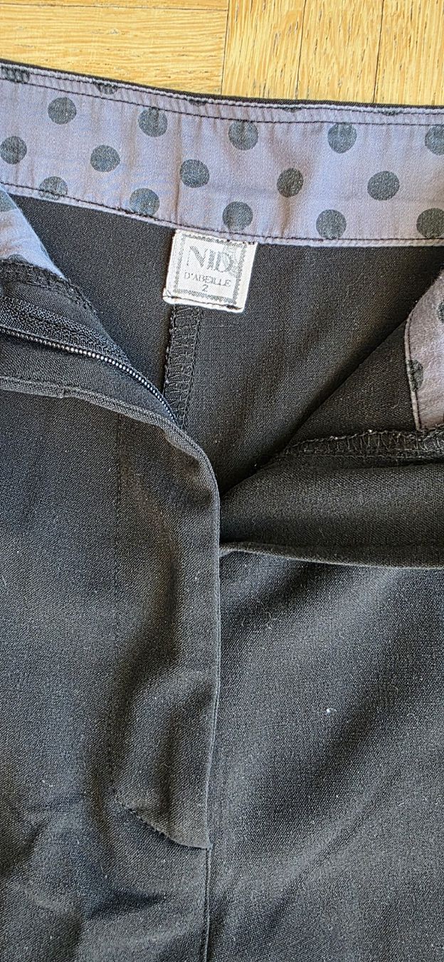 Pantaloni: Pantalon noir taille 2 – Usato da Yverdon-les-Bains venduto da van_dq65 1