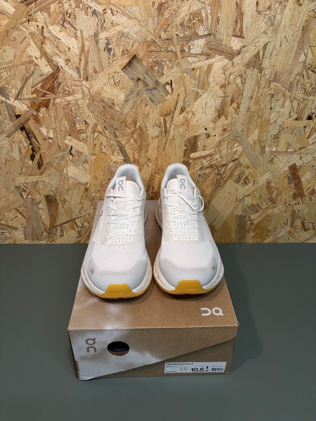 On Scarpe da uomo: ON Cloudnova Form 2 *NEU* Grösse 42.5 – Nuovo e nell'imballaggio originale da Geuensee venduto da Powdersnow83 1