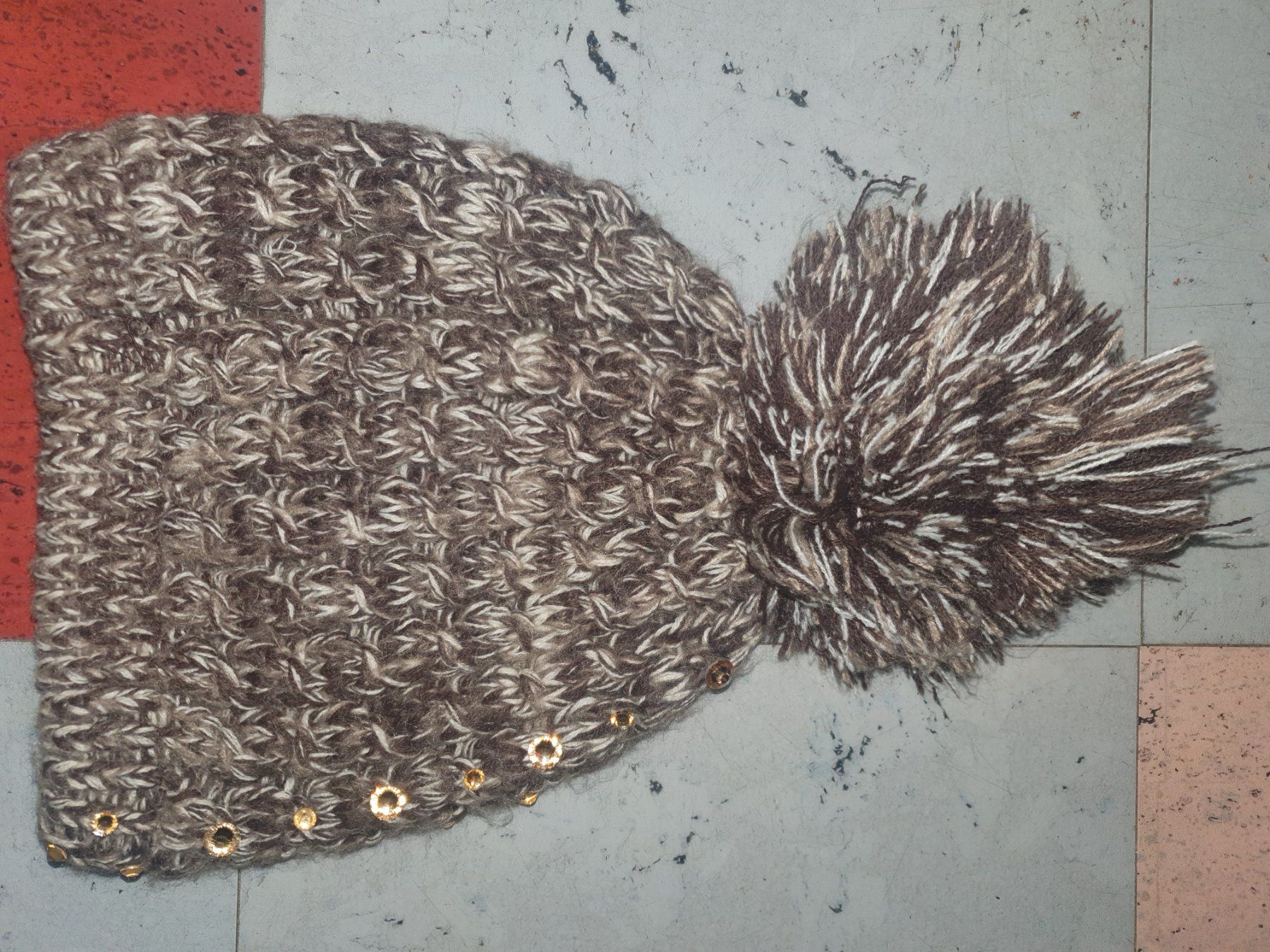 Copricapi, berretti & cappellini: Wintermütze /Kappe – Usato da Moosseedorf venduto da Sonnenschein.. 1
