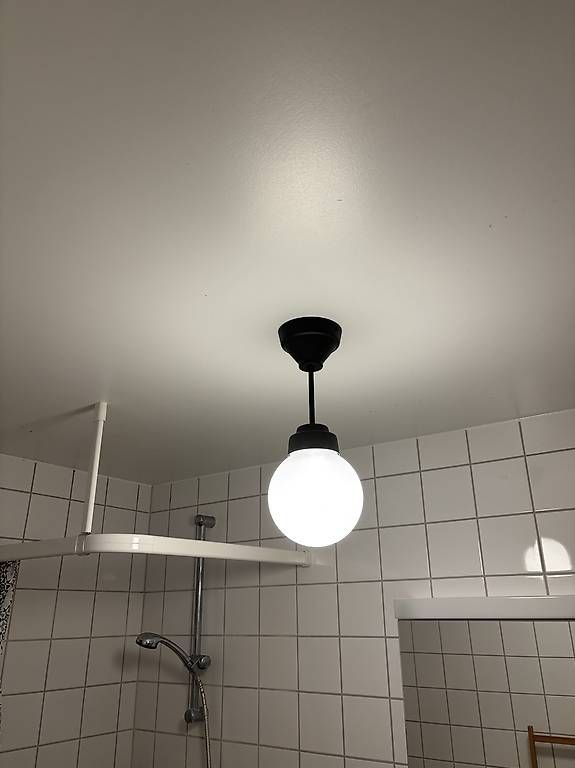 Lampade: Lampe globe – Usato da Fribourg venduto da Brosciuttofunghi 1